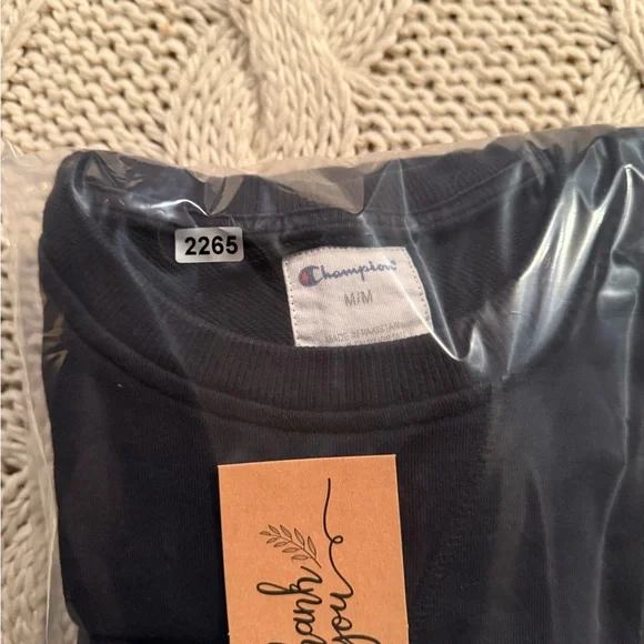 Champion men’s Black Crewneck sweatshirt - Picture 4 of 4